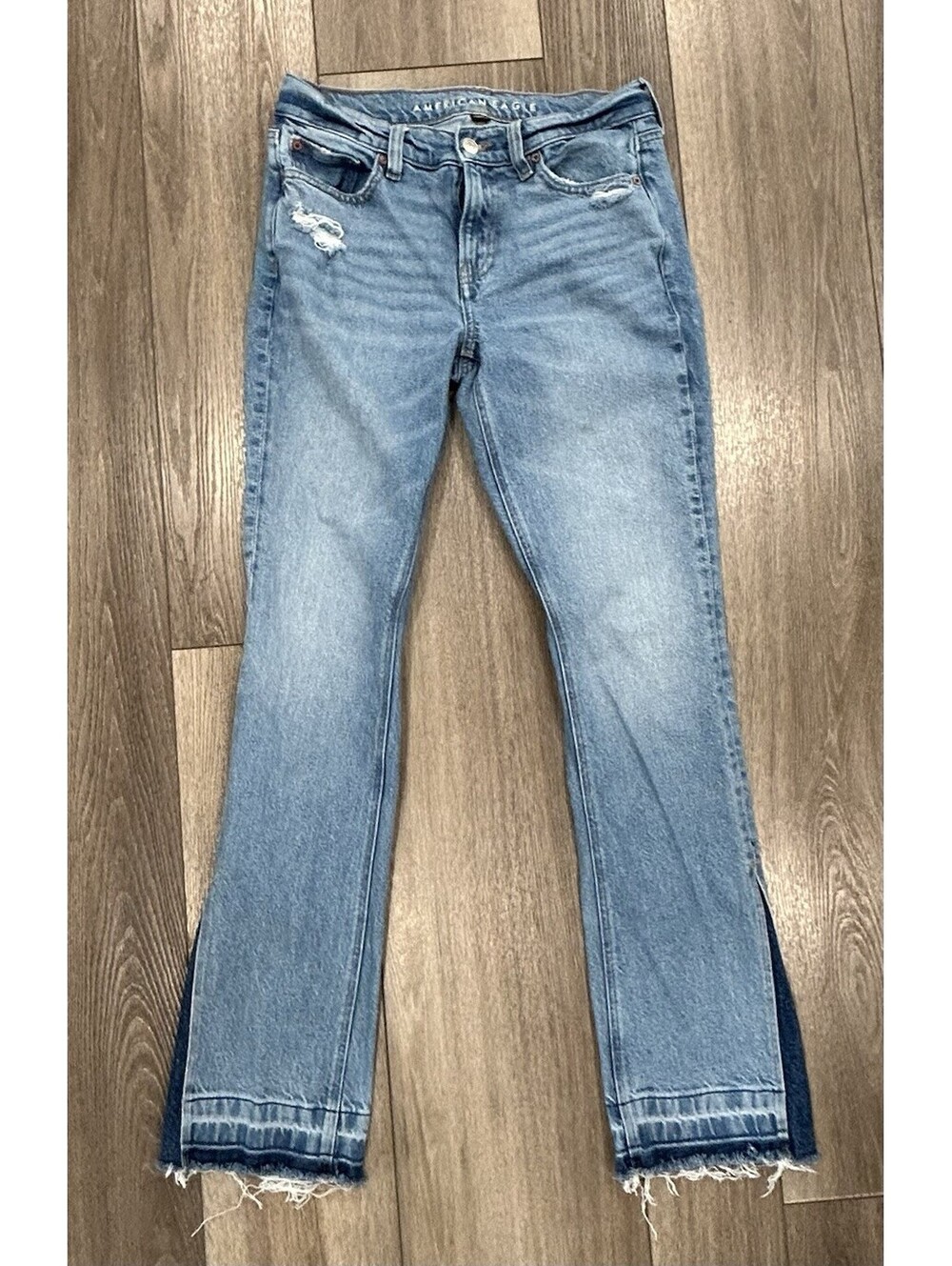 American Eagle Jeans Women's Size 4 90s Kick Medium Wash Blue Stretch Denim
